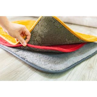 Thảm Lau Chân Bàn Chân Có Xuất Hóa Đơn (Bao 200 Cái)