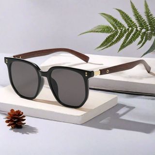 Kính Mắt Vintage Gọng Trong Phối Nâu Cá Tính TT32
