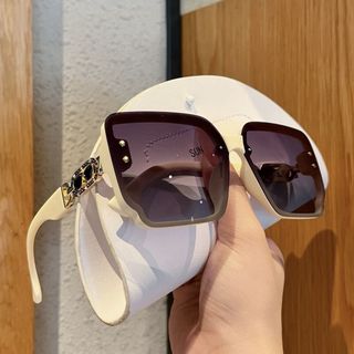 Kính Râm Nữ Luxury Gọng Vuông Thời Trang TT39