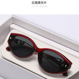 Kính Mắt Gọng Oval Mắt Mèo Sang Trọng TT38