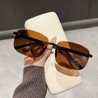 Kính Mắt Thời Trang Unisex Form Hiện Đại TT46