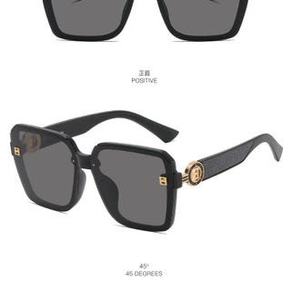 Kính Mắt Vuông Luxury Đen Vàng Cao Cấp TT73