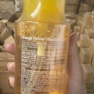 THANH LÝ 567 chai Nước tẩy trang vitamin C  Date 11/2028 Thùng 48 chai