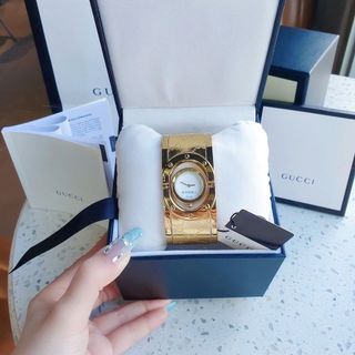 ĐỒNG HỒ NỮ CAO CẤP GUCHY VÒNG BẢNG HOA VĂN