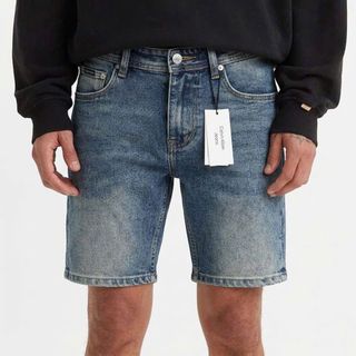 Short Jean nam slim fit, 6 màu theo hình từng mẩu , chuẩn form với ống quần. Form ngang gối.
