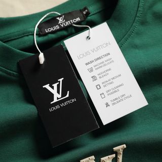 Áo thun nam. Áo chất cotton 100% 4c cao cấp xịn.  Phong cách trẻ trung, cá tính, form unisex nam nữ đều có thể mặc.  Logo chuẩn.
