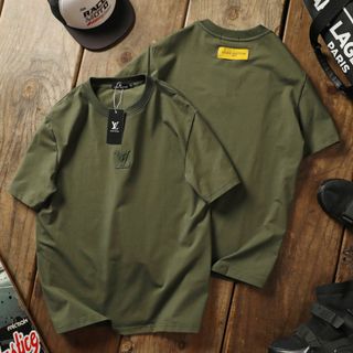 Áo thun nam. Áo chất cotton 100% 4c cao cấp xịn.  Phong cách trẻ trung, cá tính, form unisex nam nữ đều có thể mặc.  Logo chuẩn.