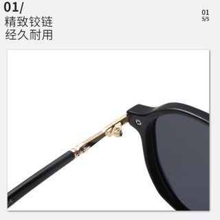 Kính Mát Oversize Thanh Lịch Sang Trọng TT77