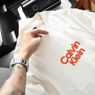 Áo thun nam.  Chất thun cotton co giãn 4 chiều , Chất vải dày vừa mềm mịn thấm hút mồ hôi tốt. Logo cao thành in nổi 3D.