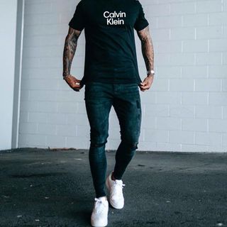 Áo thun nam.  Chất thun cotton co giãn 4 chiều , Chất vải dày vừa mềm mịn thấm hút mồ hôi tốt. Logo cao thành in nổi 3D.