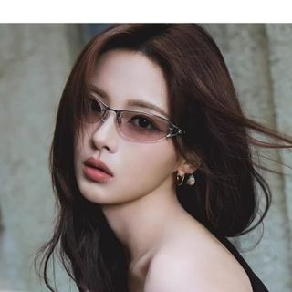 Kính Mắt Cat Eye Minimal Luxury TT105