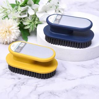 BÀN CHẢI NHỰA CÓ TAY CẦM TIỆN DỤNG