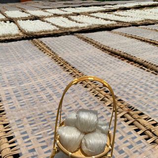 HỦ TIẾU TRẮNG TRUYỀN THỐNG – THƠM MÙI GẠO, DAI MỀM TỰ NHIÊN 1KG - WINNIE HOUSE