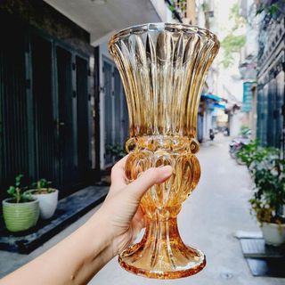 BÌNH CẮM HOA CÓ CHÂN 30CM DELI VÀNG DSHP131-300L1HA (T6)
