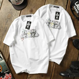 Mẫu áo thun CHROME HEARTS đang hot ss26. Logo in phồng.