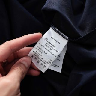 Mẫu áo thun, logo thêu cực tinh tế, áo full tem tag, chất cotton 4c dày dặn.
