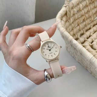 Đồng Hồ Nữ Simple Style Dây Silicon Cao Cấp ĐH33