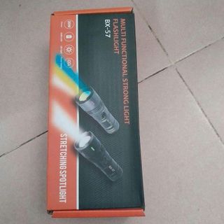 ĐÈN PIN SIÊU SÁNG ZOOM XA BX57