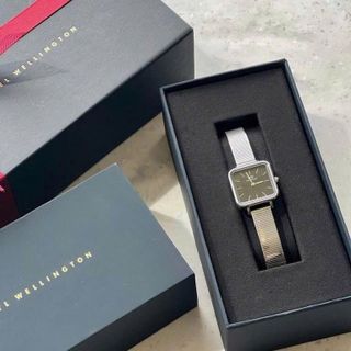 ĐỒNG HỒ NỮ CAO CẤP D WELLINGTON STERLING LƯỚI VUÔNG FULLBOX TEM