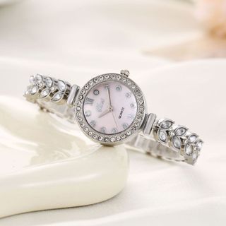 Đồng Hồ Nữ Lắc Tay Đính Kim Cương Nhân Tạo ĐH20