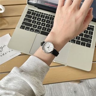 Đồng Hồ Nữ Hello Kitty Dây Da Kem Dễ Thương ĐH27