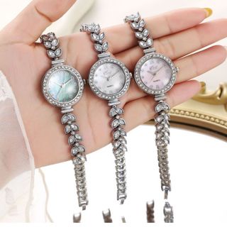 Đồng Hồ Nữ Lắc Tay Đính Kim Cương Nhân Tạo ĐH20