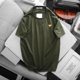 Áo Prada nam. Chất vải cotton 4 chiều siêu mịn.