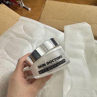 HỘP ĐỰNG KEM BODY FACE CAO CẤP CÓ HỘP GIẤY