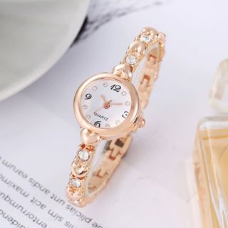 Đồng Hồ Nữ Đính Đá Trái Tim Sang Trọng ĐH52