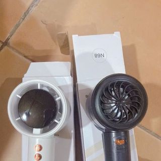 THANH LÝ 100 quạt tích điện cầm tay loại tốt . Lô tốt hiếm có