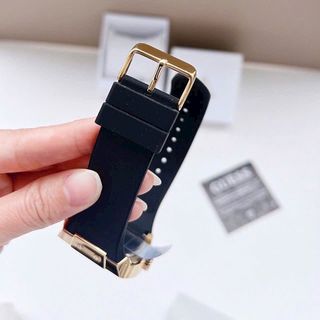 ĐỒNG HỒ NAM CAO CẤP GUECS DÂY CS BỌC DA ĐEN NIỀNG GOLD CN