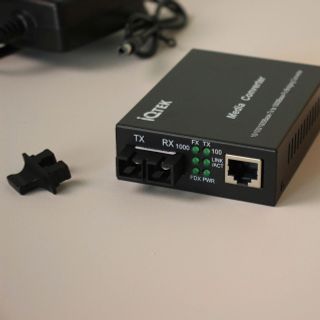 Thiết bị chuyển đổi quang loại 2 sợi quang IQtek IQ-1F1E-S20, hàng chính hãng