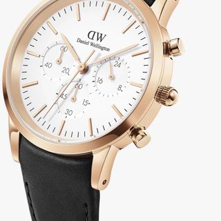 ĐỒNG HỒ NAM CAO CẤP WELLINGTON ICONIC DÂY DA CHRONOGRAP FULLBOX