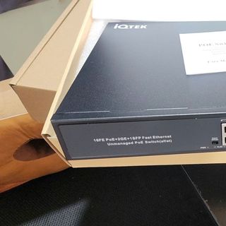 PoE Switch IQtek 16 cổng + 2 uplink + SFP, hàng chính hãng