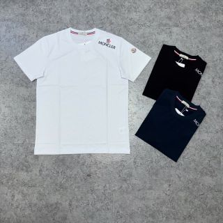 ÁO MONCLER THÊU VAI NAM.