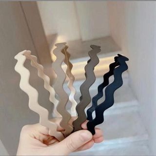 CÀI TÓC TRƠN ĐEN- TRÀ SỮA