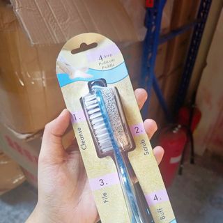 Dụng Cụ Kỳ Gót Chân 4 Mặt Bàn Chải Chà Chân Tẩy Tế Bào Chết