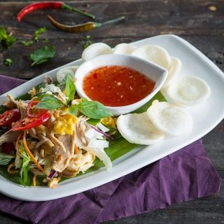 Nước mắm Nam Ngư Đệ Nhị Chin-su - Chai 900ml
