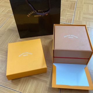 HỘP HÃNG VUÔNG CÁC LOẠI CÓ TÚI SỔ