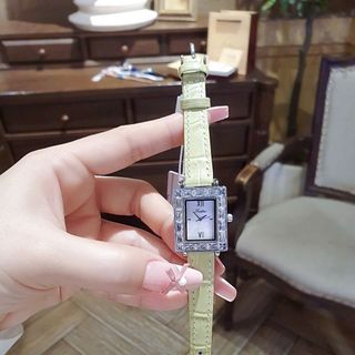 ĐỒNG HỒ NỮ CHÍNH HÃNG SCOTTYE DÂY DA  MẶT CHỮ NHẬT VIỀN ĐÁ