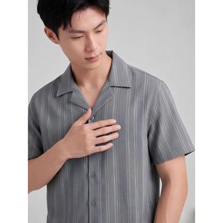 ÁO SƠ MI KẺ SỌC NAM CASUAL DORMAX.  Chất liệu vải cao cấp thoáng mát, bề mặt mềm mịn và hạn chế nhăn.