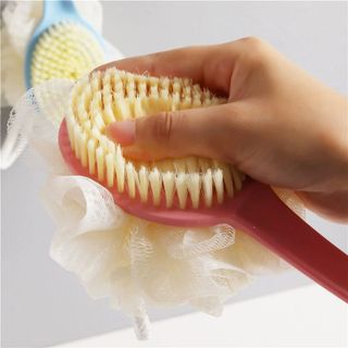 Bàn Chải Kỳ Lưng Kèm Bông Tắm 2 Trong 1 STT262