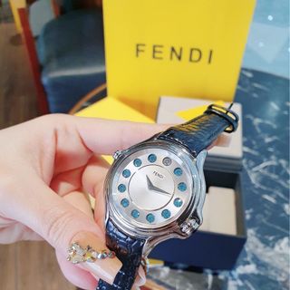 SĂN SALE MÙA HÈ ĐỒNG HỒ NỮ SIÊU CẤP FENDY MẶT ĐÁ XOAY ĐỔI MÀU TẶNG DÂY DA
