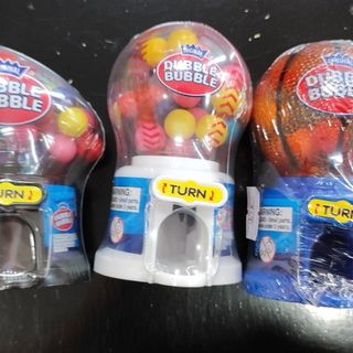 Kẹo đồ chơi Dubble Bubble Hot Sports Gum Dispenser 40g