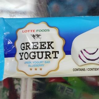 Kem Sữa Chua Vị Việt Quất Greek Yogurt Lotte Hàn Quốc 85g