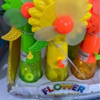KẸO QUẠT PHUN NƯỚC FLOWER