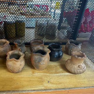 Bình gốm nhỏ