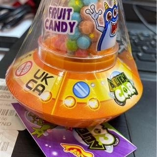 Kẹo Alien car xe vũ trụ 8g