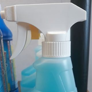 Chai xịt vệ sinh kính Awas 300ml