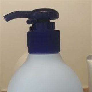 Sữa dưỡng thể làm trắng da Hatomugi - The body milk 400ml